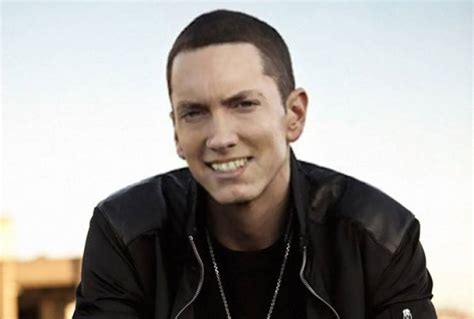 Eminem Now Smiles Much More Thanks To This Man 25 Pics