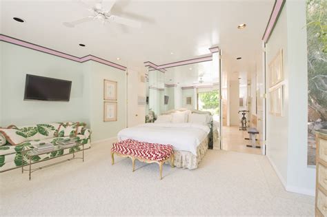 Why there are ants in your bedroom? Summer bedroom decor tips to brighten up your mornings ...