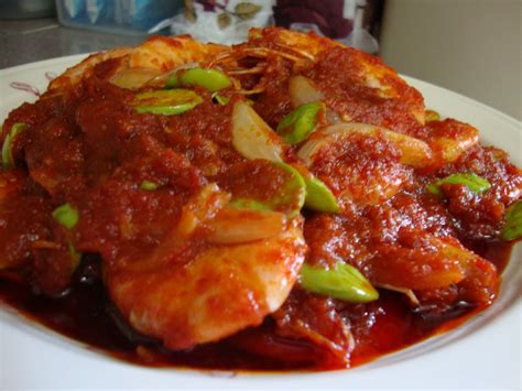 Dari sekian banyak jenis sambal yang ada di indonesia, memang sepertinya resep sambal petai udang ini menjadi salah satu yang harus dikedepankan. ~ "Aeinio REALitinya DI sini..." ~: Udang Sambal Petai