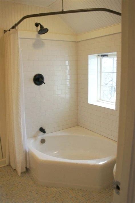 Its compact look gives your bathroom a nice and alluring touch. small bathtub shower combinations tiny house tub shower ...