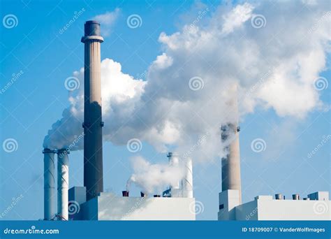 Emissione Di Fumo Della Fabbrica Del Tubo Immagine Stock Immagine Di Vapori Nebbia