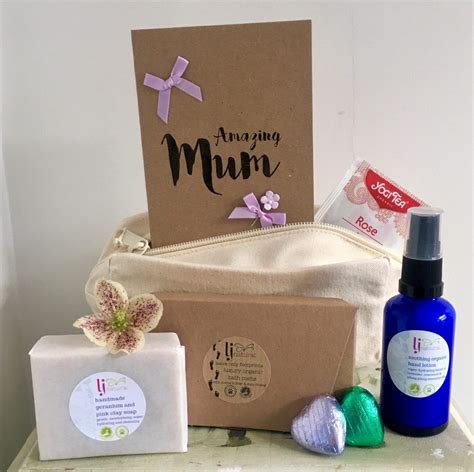 Mothers Day Pamper T Set In 2020 Pampering Ts Natural Organic Beauty Products Palm