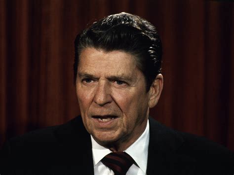 New study suggests Reagan may have shown early signs of 
