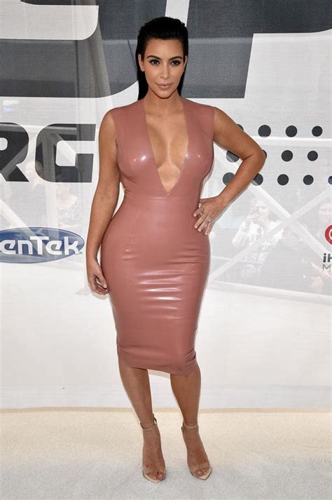 Nashville Star Pregnant Kim Kardashian A Curvy Honky Tonk Hottie In