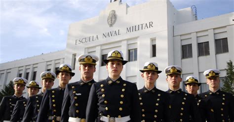 Universidad Naval aceptará el ingreso de aspirantes con tatuajes | La