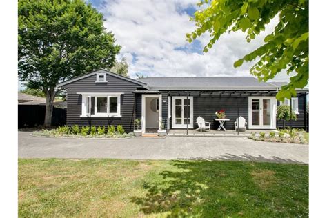 For Sale Easy Living In Havelock North Nz