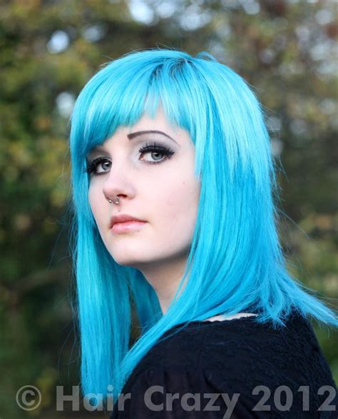 Haircrazy.com has thousands of colourful hair images in an assortment of styles. Turquoise Hair Photos - HairCrazy.com