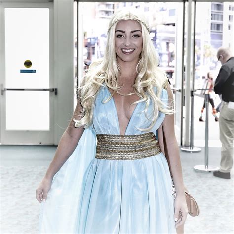 Daenerys Targaryen Sexy Costumes At Comic Con 2015 Popsugar Love