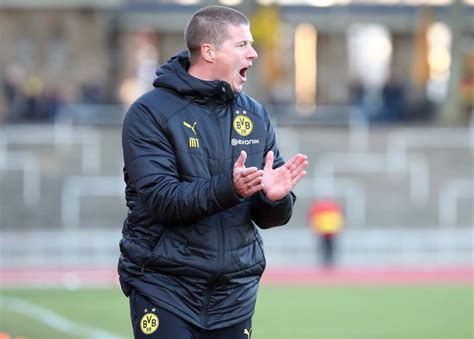 Die schwere verletzung von mateu morey trübt die freude beim bvb über den einzug ins pokalfinale. Leistungsgerechte Punkteteilung im Borussenduell