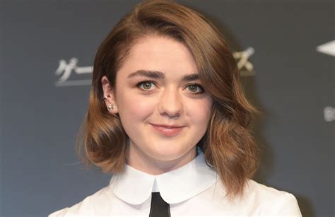 Maisie Williams Going Out Bra Is Our New Weekendgoals Glamour