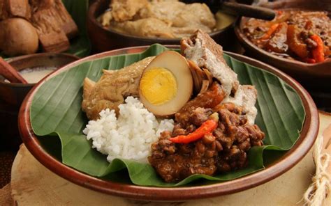 26 Best Indonesian Foods To Try Nomad Paradise