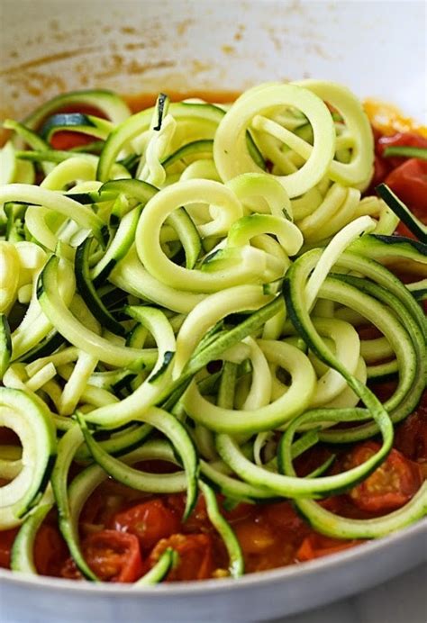Making (spiralizing) & freezing zucchini noodles (zoodles) is a great way to enjoy zucchini from the garden in the winter, and it is a healthy alternative. 10 Quick, Healthy Spiralized Zucchini Recipes Anybody Can ...