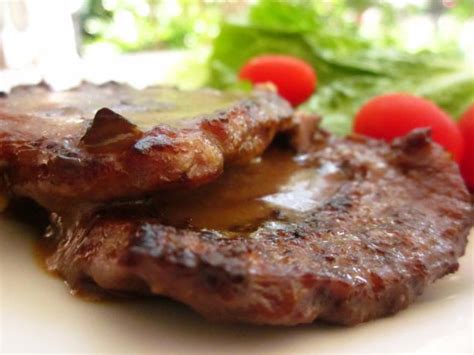 If you have serious allergies, please use your best. Smothered Steak With Mushroom Gravy Recipe - Food.com