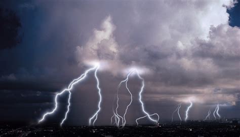 How To Explain Thunder To A Child Sciencing