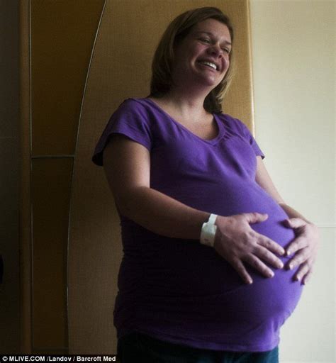 Quintuplet Pregnancy Weeks Pregnant Belly Big Pregnant Quintuplets
