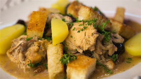 Lapin du lundi perdu et salade tournaisienne