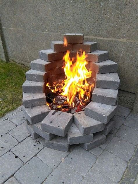 Check back each week because we are always adding new landscapes and new ideas to stay in front of trends for improving your garden, patio or outdoor living space. 01 Easy and Cheap Fire Pit and Backyard Landscaping Ideas ...