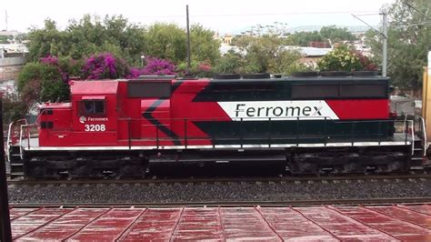 Tren Ferromex Automotriz Pasando Por Queretaro Youtube