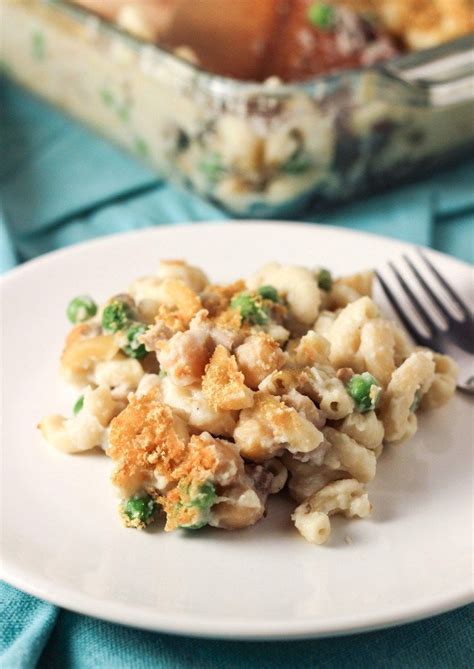 · this cheesy chicken noodle casserole is made with a creamy mushroom sauce, chicken, cheese, and broccoli. Healthy Vegan Chicken Noodle Casserole - | Chicken noodle ...