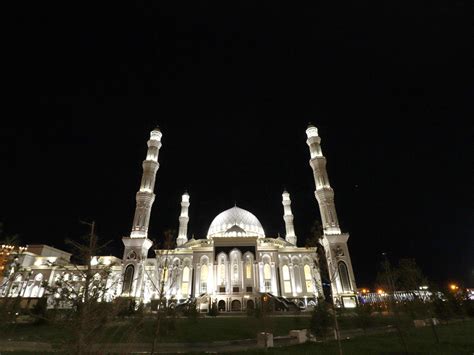 Biete hier eine tolle led pyramide an. Reisetagebuch 31. Mai 2018: der erste Tag in Astana - Auf ...