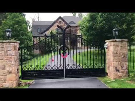 Ovechkin lives with his parents when in moscow. Washington Capitals Star Alex Ovechkin's Home in McLean ...