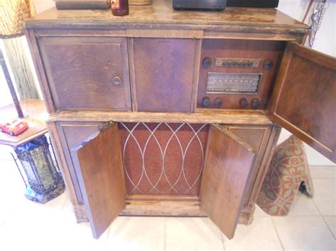 Antique Rca Victrola Magic Brain Radio Cabinet Collectors Weekly