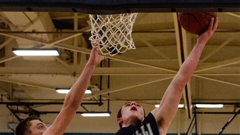 WIAA boys hoops: Roncalli wins regional title