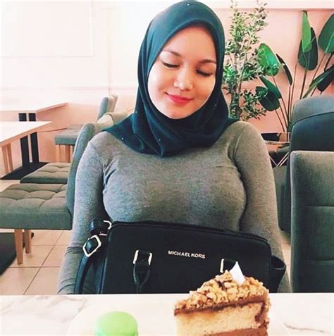 25 Foto Cewek Hijab Cantik Kaya Cirebon Cari Jodoh Beautiful Hijab