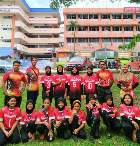 Pada 2009, sekolah kebangsaan desa baiduri memiliki 967 pelajar lelaki dan 889 pelajar perempuan. SK DESA BAIDURI