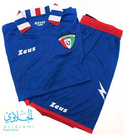 أقيمت بطولة كأس العالم لكرة القدم 1982 وهي البطولة رقم 12 في تاريخ بطولات كأس شهدت البطولة مشاركة أول فريق عربي آسيوي و هو منتخب الكويت و شهد مشاركة منتخب. @kwZEUS : شكراً على قميص منتخب الكويت 1982 ! - مدونة الجلاوي