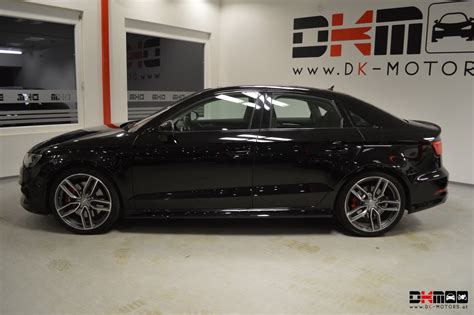 Zamówienia w europejskich salonach będzie można składać jeszcze w polski importer nie ujawnił cennika, ale w niemczech s3 zostało wycenione na 46302 euro. Audi S3 Limousine 2.0 TFSI quattro S-Tronic | DK Motors