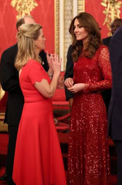 Photos Kate Middleton Sublime En Robe Longue Rouge à 500 € Gala