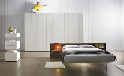 Hier finden sich einrichtungsideen für schöne schlafzimmer, wohnzimmer, küchen oder badezimmer. Einrichtungsideen für minimalistische Schlafzimmer - fresHouse