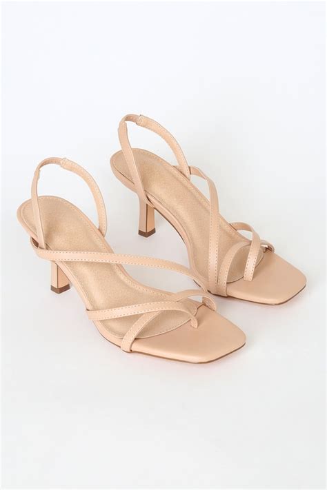 Cute nude kitten heels