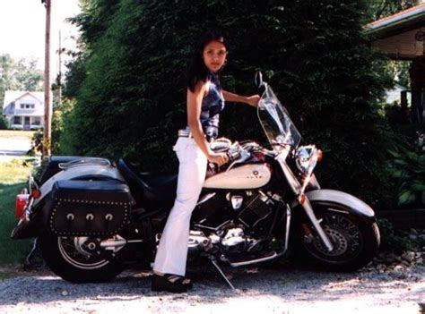 Filipina Hanelyn Neubert And Her Bike Filipina Bike Motorcycle