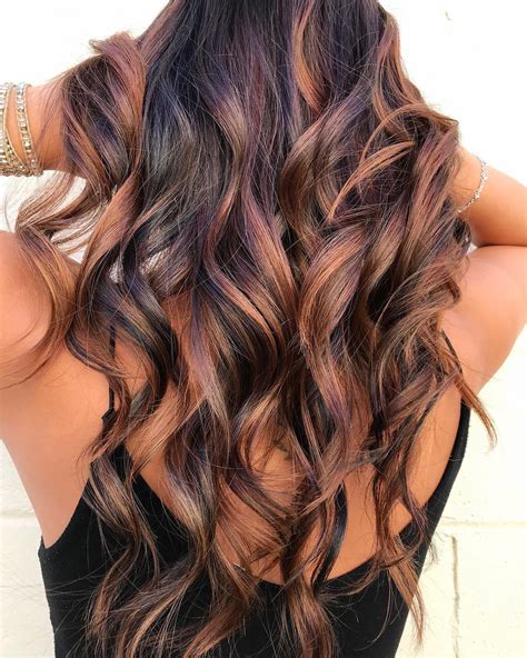 Style your long hair in loose, romantic curls so the highlights really shine through. Fall Hair Color Trends for Brunettes - Health