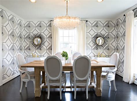 Dining room design and decor give great opportunities to personalize interiors. 20 Geometric Wallpapers in Dining Rooms | Home Design Lover