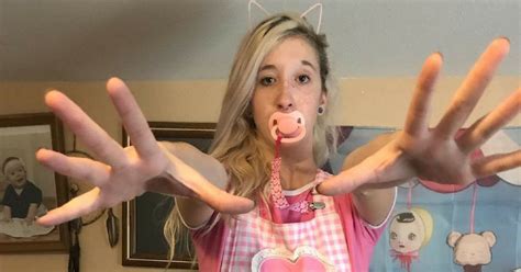 Woman Dresses Up As Adult Baby To Help Her Anxiety And Depression