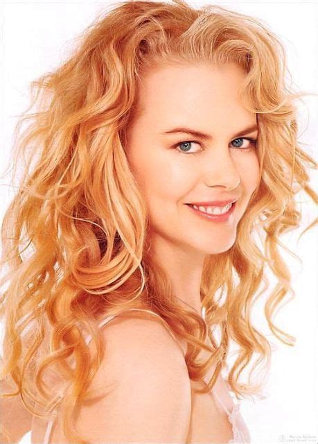 Top 10 Celebrities With Curly Hair Style