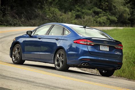 The 2020 ford fusion comes in 6 configurations costing $23,170 to $36,450. 2017 Ford Fusion Review