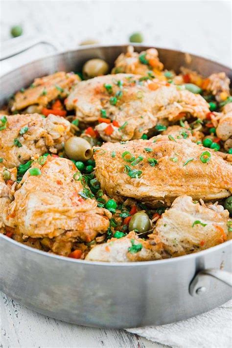 We are back with a spanish chicken and rice recipe known as the simple arroz con pollo recipe among many people. Arroz Con Pollo Recipe