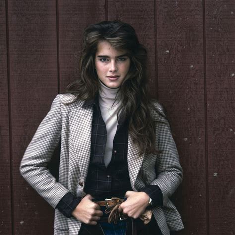 21 Fashion Moments From The 1980s Worth Revisiting Brooke Shields 80s Fashion Erofound