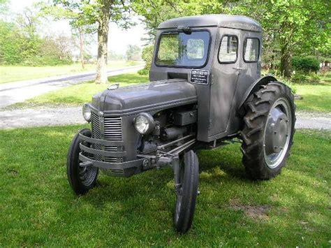 Pin by gmis on Ford/Fordson/Ferguson Tractors | Old tractors, Tractors, Tractor cabs