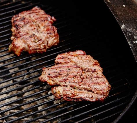 Grilling is america's real favorite pastime, and the number one excuse to spend every minute outside in the sun. RED WINE MARINATED CHUCK STEAK | Beef chuck steak recipes ...