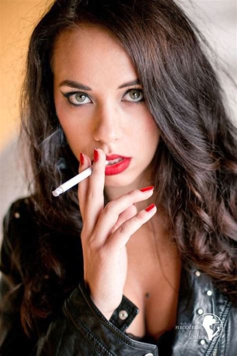 Awesome Smoking Girls Smoking Ladies Sexy Smoking Girl Smoking Sexy