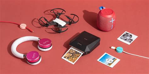 Your ultimate guide to holiday gift ideas for 2020 — from gifts under $100, $50, and $25, to the coolest tech gifts out there. 15 Best Holiday Tech Gifts for Under $200 2020 | Reviews ...