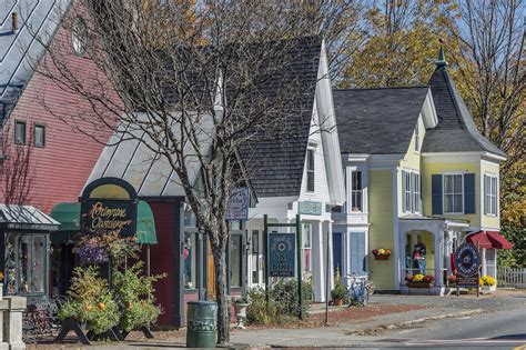 The Most Beautiful Small Towns In Every State Small Towns Usa Small