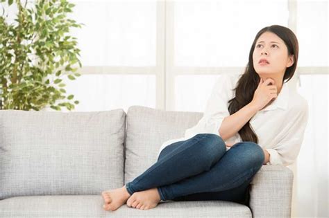 Muộn thấy khó nuốt và thường bị sặc khi uống nước. Ung thư hạ họng: Tổng quan về bệnh và cách điều trị