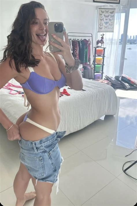 Yesjulz Nude OnlyFans Leaks 6 Photos TheFappening