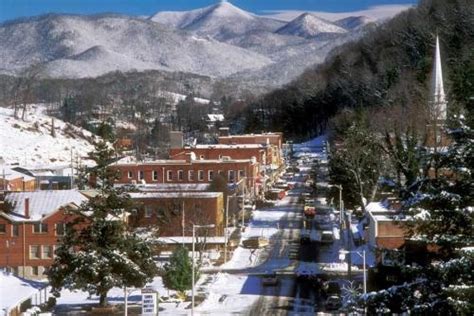Easy access, great location for professionals or students looking for roommates. Sylva, NC in the snow. | Favorite Places & Spaces | Pinterest